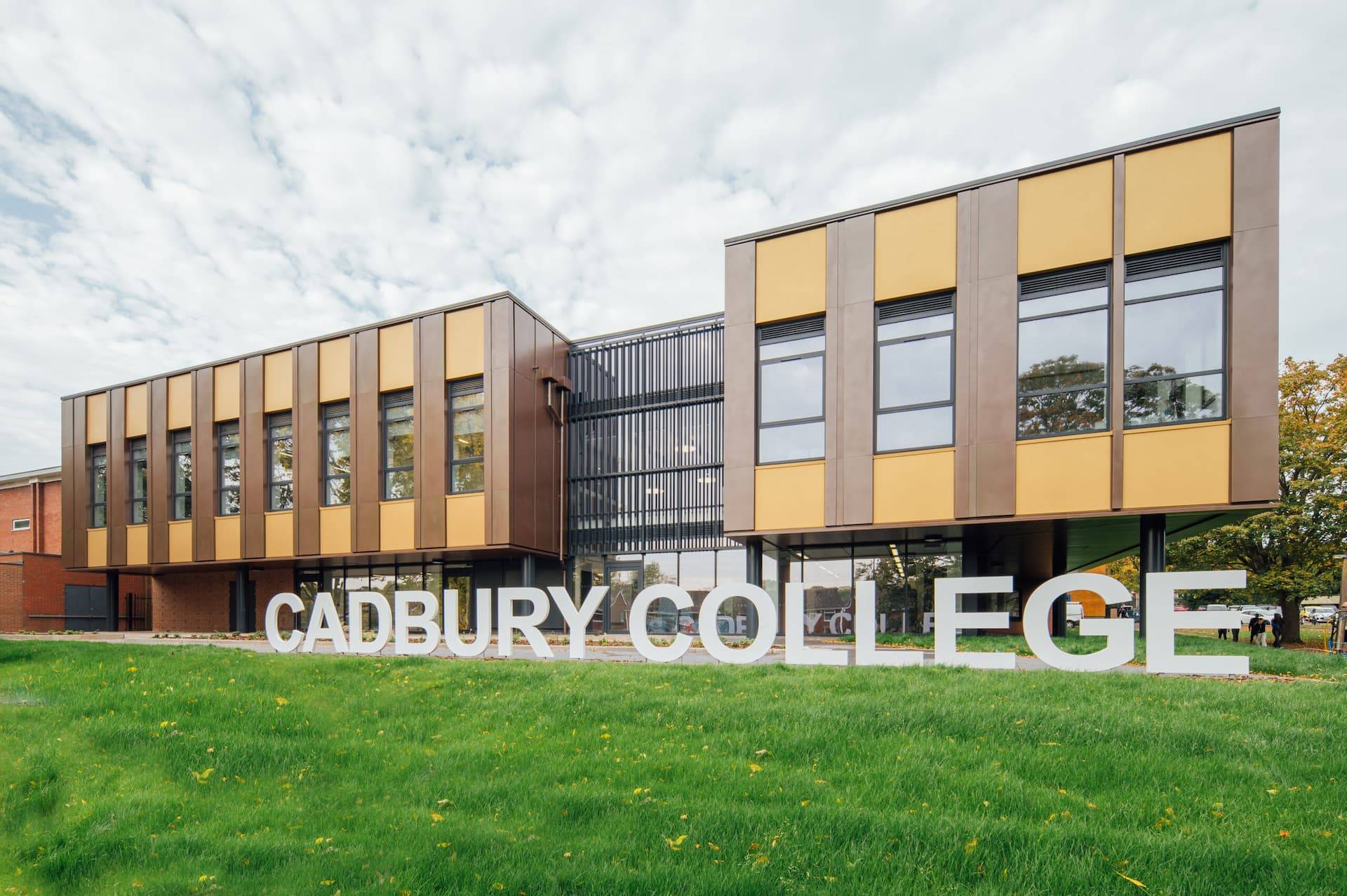 Digital design and Development Building at CadCol